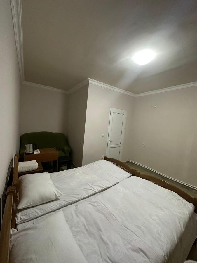 Hotel Amigo Ереван Экстерьер фото