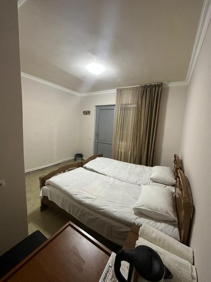Hotel Amigo Ереван Экстерьер фото