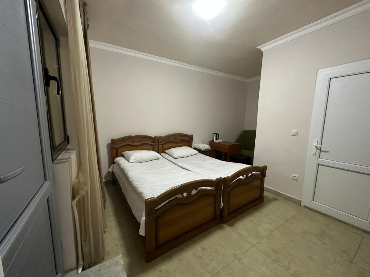 Hotel Amigo Ереван Экстерьер фото
